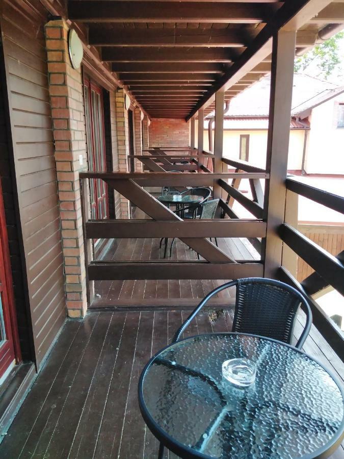 Tavi Panzio Es Etterem Bed & Breakfast Veresegyház Dış mekan fotoğraf
