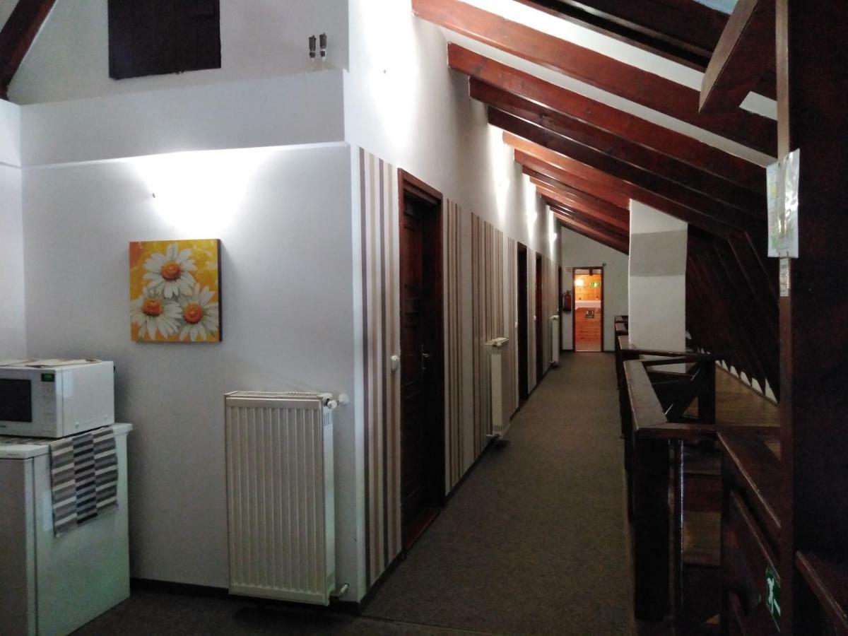 Tavi Panzio Es Etterem Bed & Breakfast Veresegyház Dış mekan fotoğraf